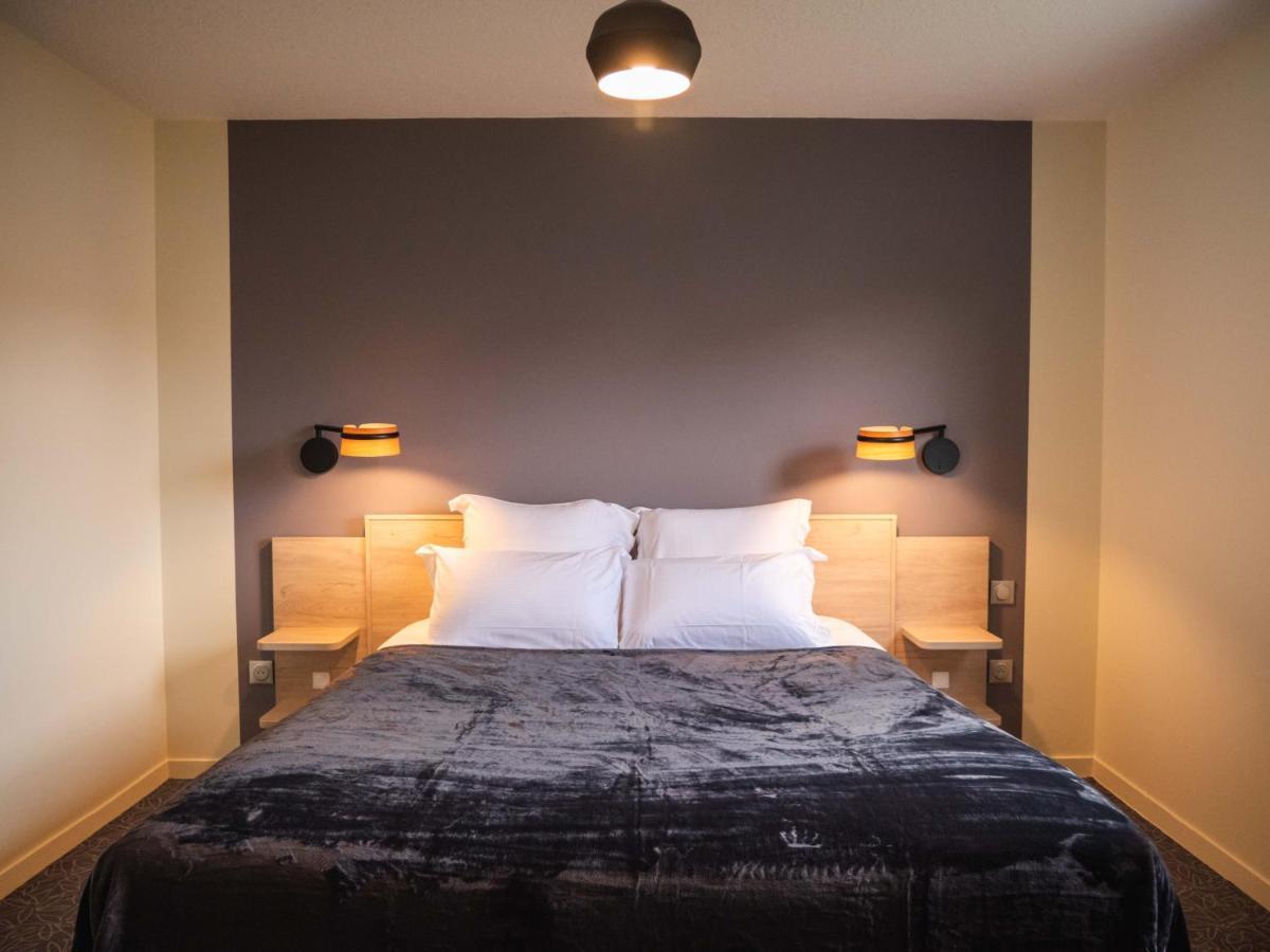 Logis Hotels Le Saint Pierre Moncoutant Luaran gambar