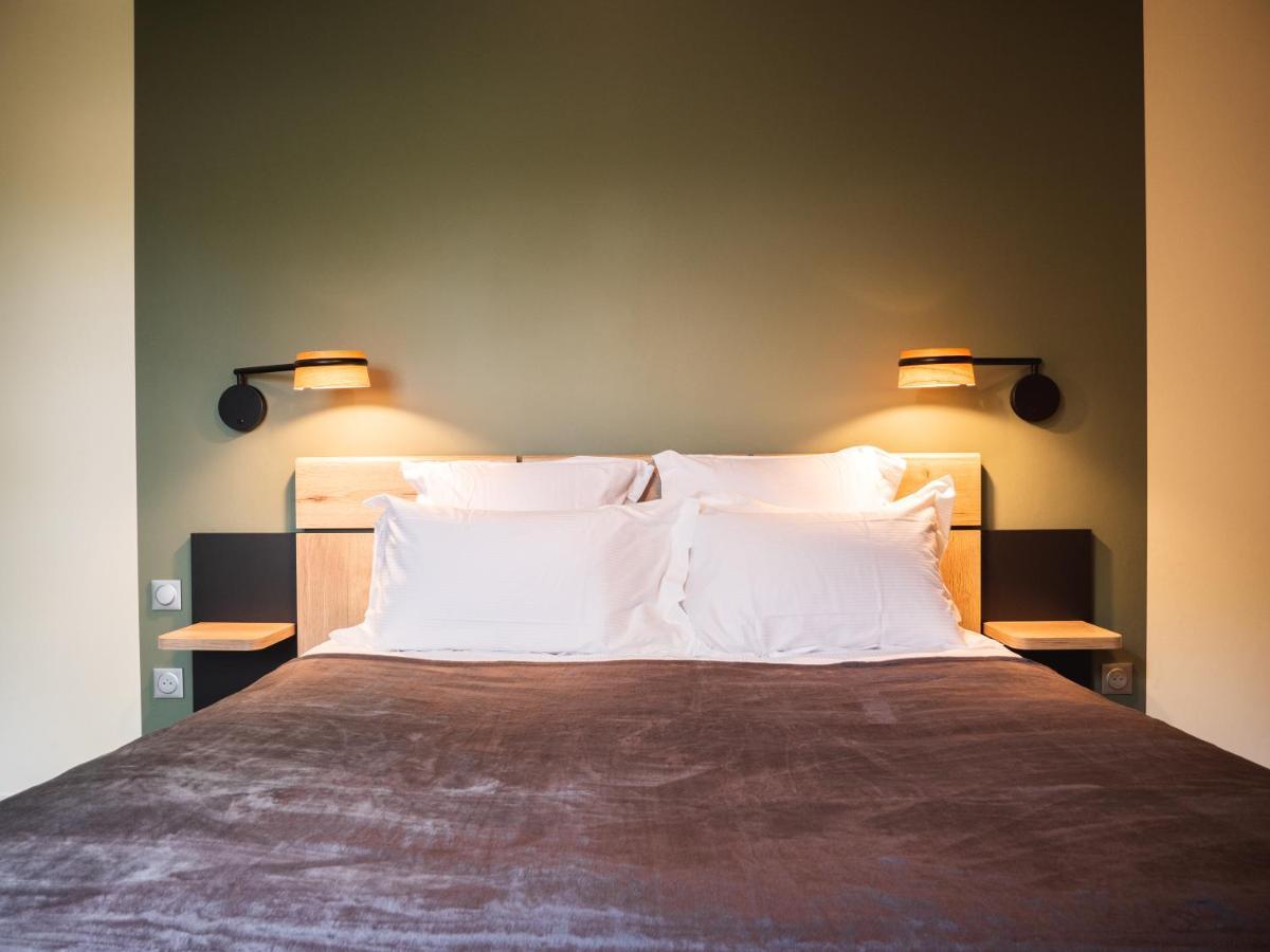 Logis Hotels Le Saint Pierre Moncoutant Luaran gambar